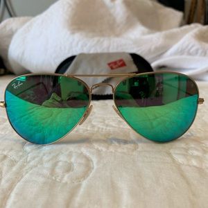 ✨ RayBan mirrored aviator sunglasses